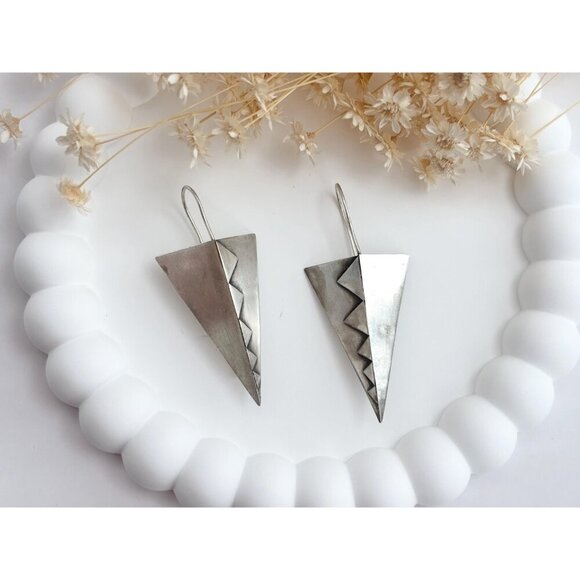 Modernist Geometric Triangular Vintage Southwest Made Sawtooth Dangle Earrings - Picture 2 of 10